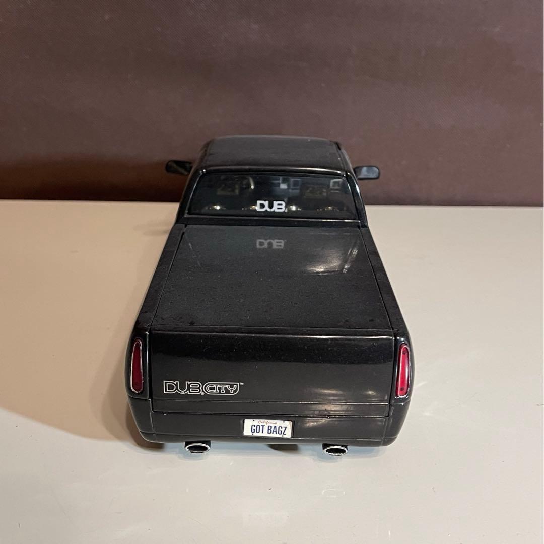 ミニカー jada 1/18 CHEVROLET Silverado DUB CITY