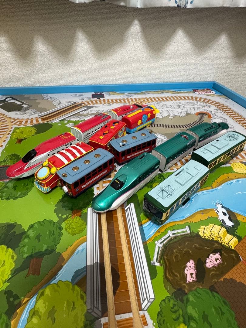 きかんしゃトーマス　プレイテーブル　プラレールセット 引取限定