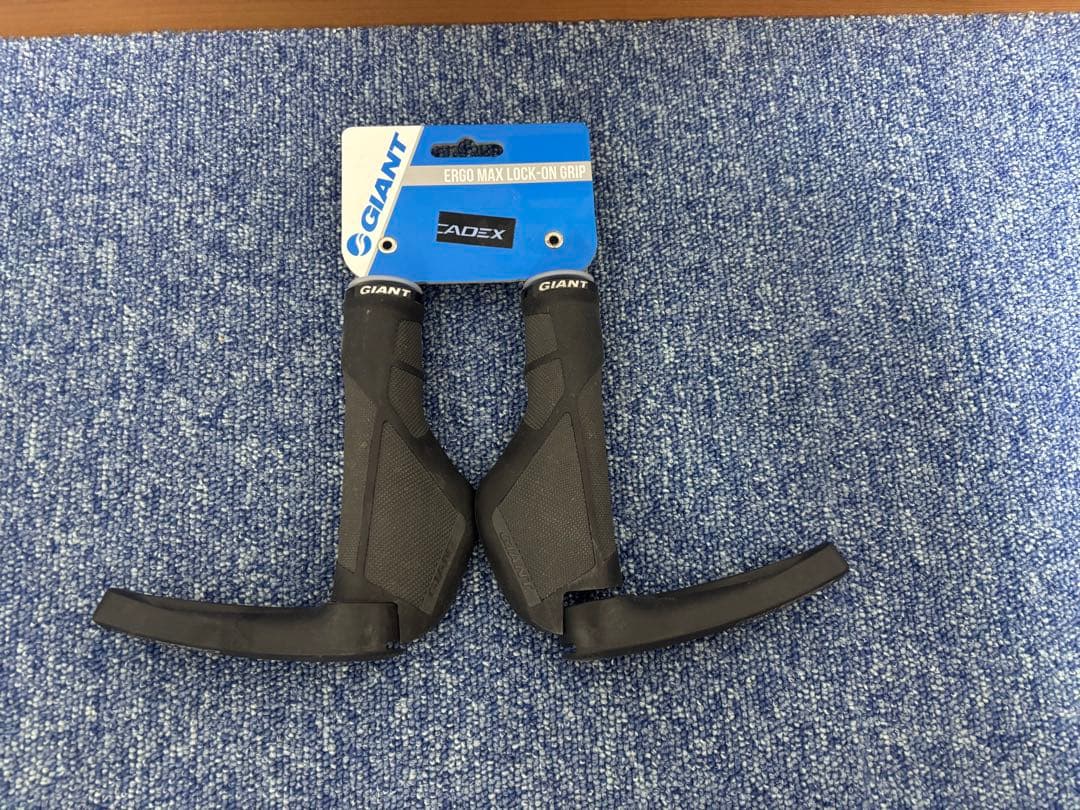 GIANTESCAPE R3 LTD キャンディレッドM