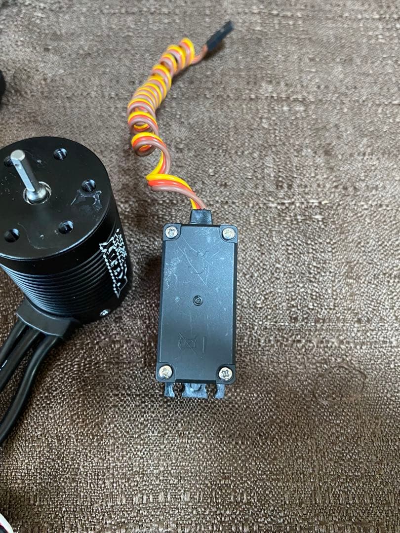 最終値下げ　アソシエイテッド　DR10付属　送受信機　ブラシレスメカセット