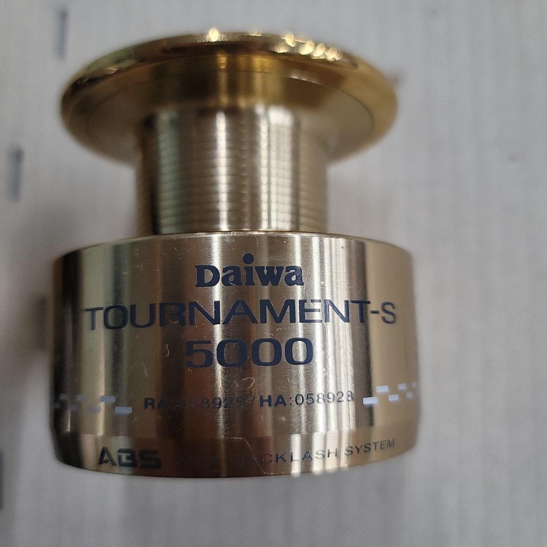 Daiwa Tournament-S 5000 スピニングリール