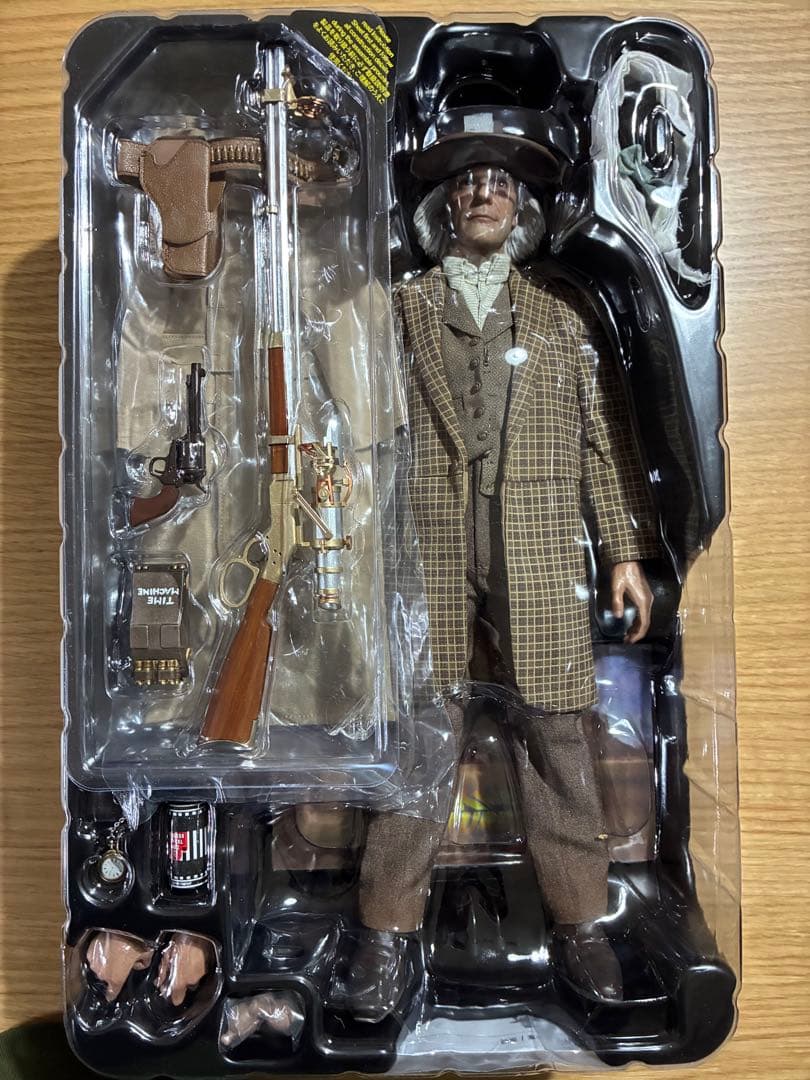 BACK TO THE FUTURE III ドク・ブラウン 1/6スケール
