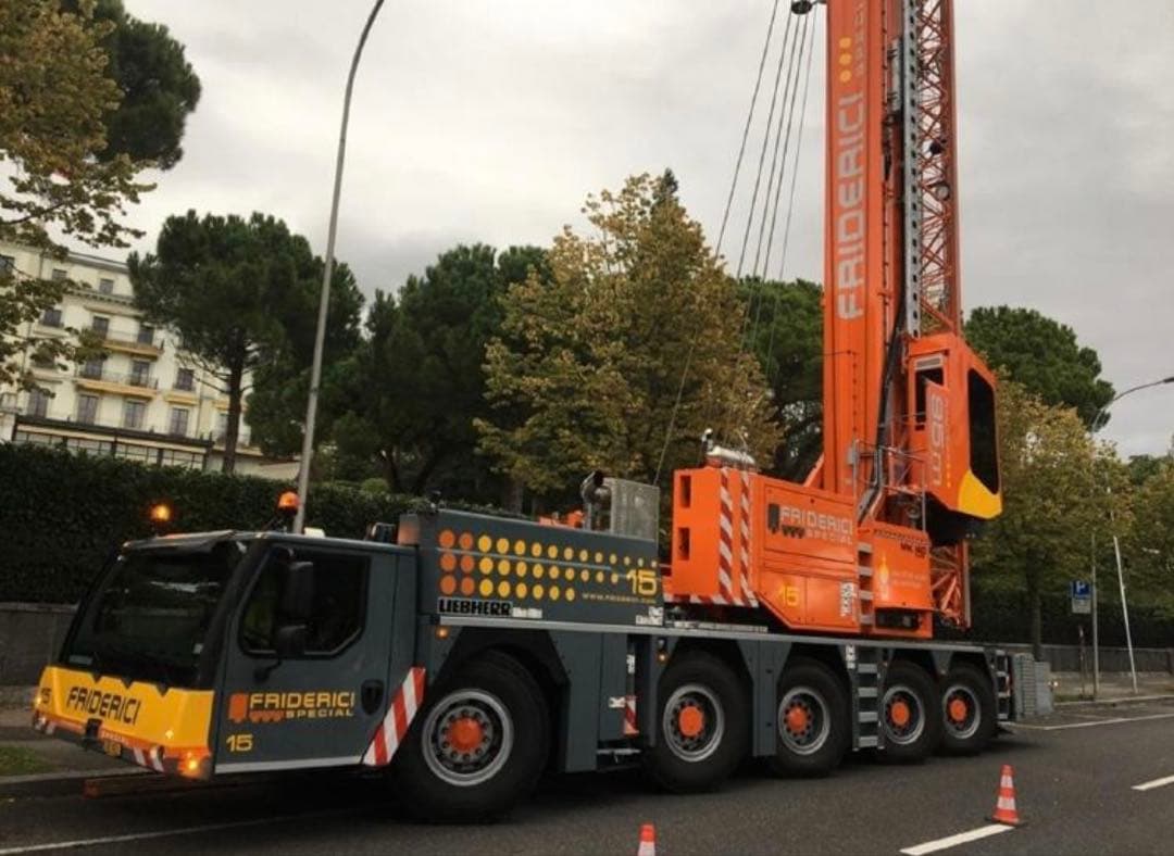 新品未使用　Friderici Liebherr MK140 1/50