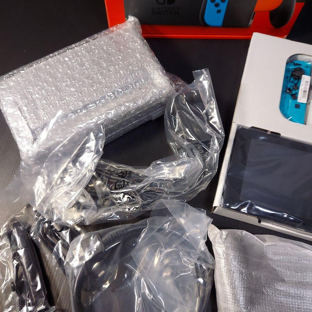 未使用　バッテリー強化版　Nintendo Switch　2024年式