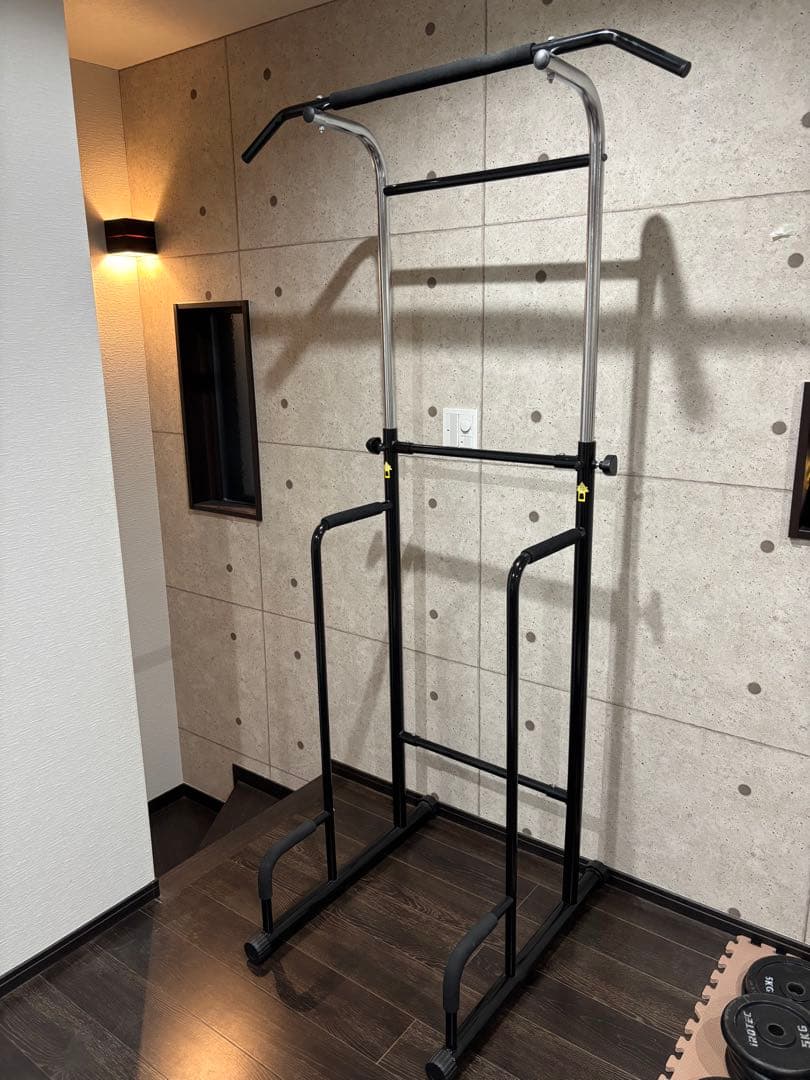 ダンベル・トレーニングベンチ・懸垂マシンセット　引き取り限定