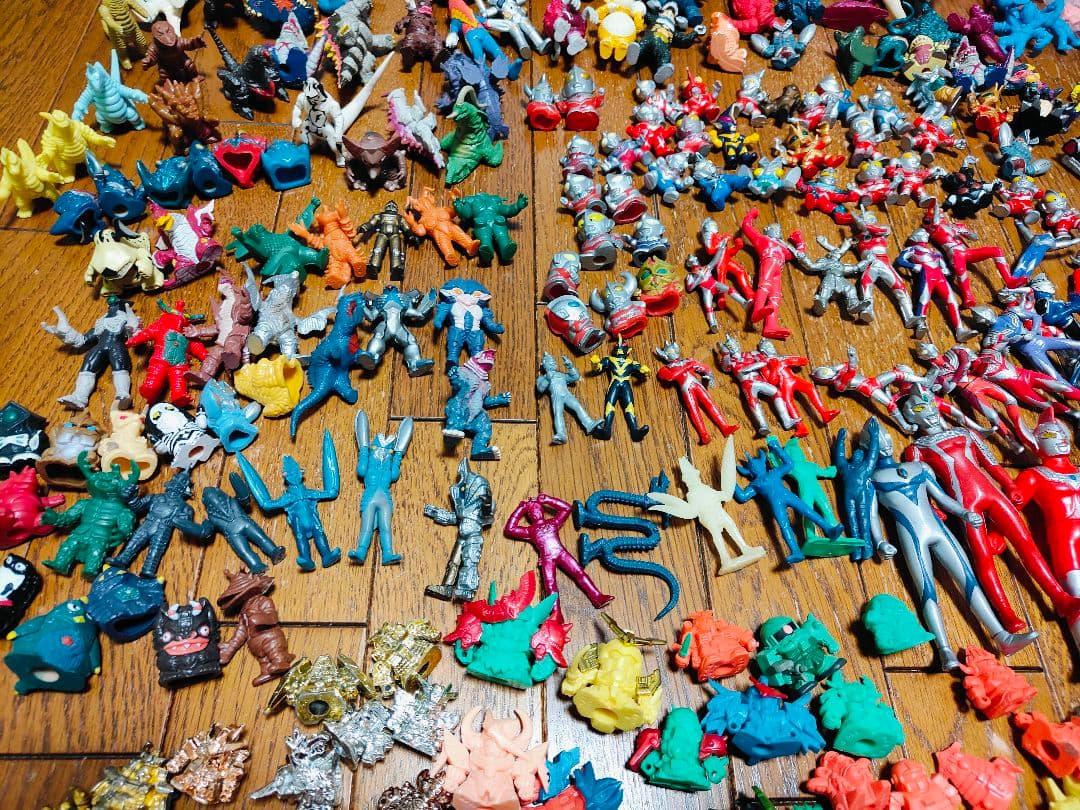 ウルトラマン 怪獣 ソフビ ガン消し 仮面ライダー フィギュア まとめ売り