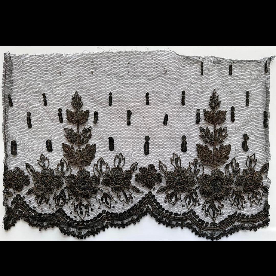 フランスアンティーク　オートクチュール刺繍 リュネビル刺繍　ピース　希少