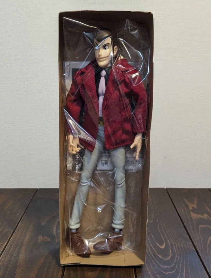 【超希少】メディコムトイ パルコ限定 ルパン三世フィギュア 赤ジャケ