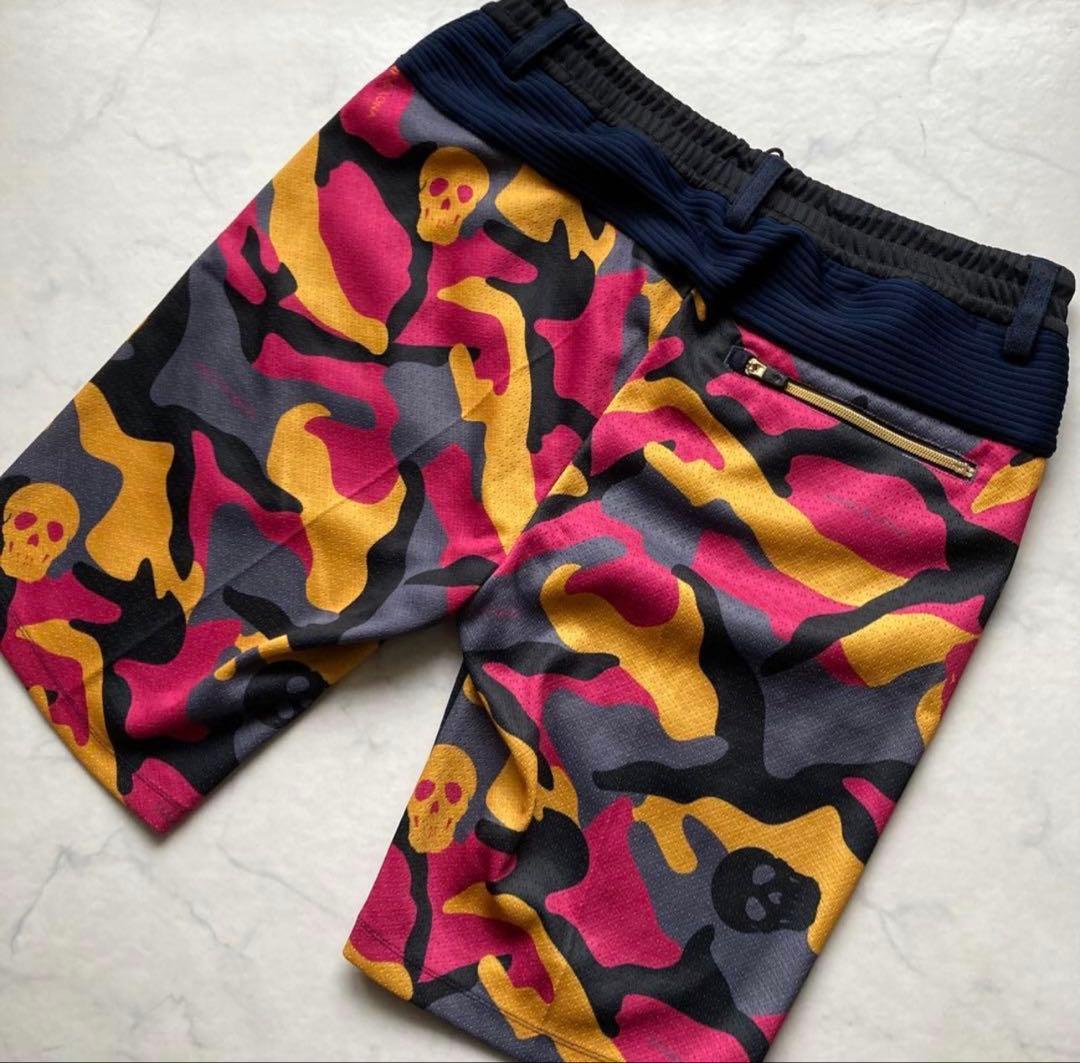 ⛳️極美品 メンズXL マークアンドロナ カモフラージュ柄 ハーフパンツ紺