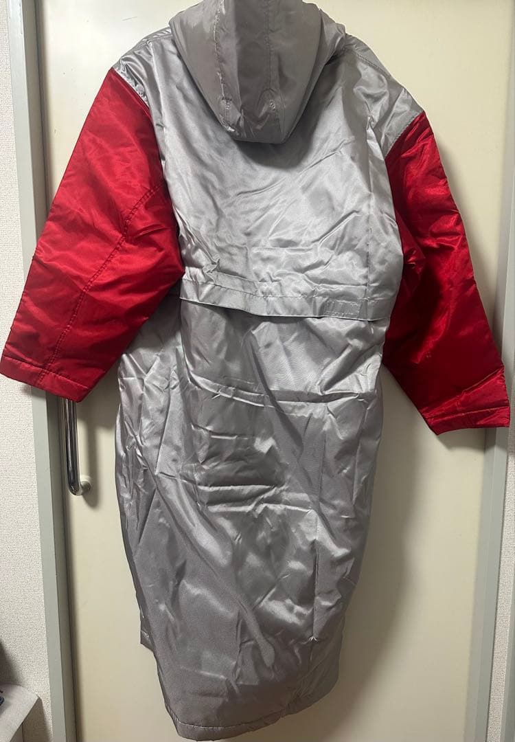 「新品未使用」アシックスasics ベンチコート　ロングコート日本製