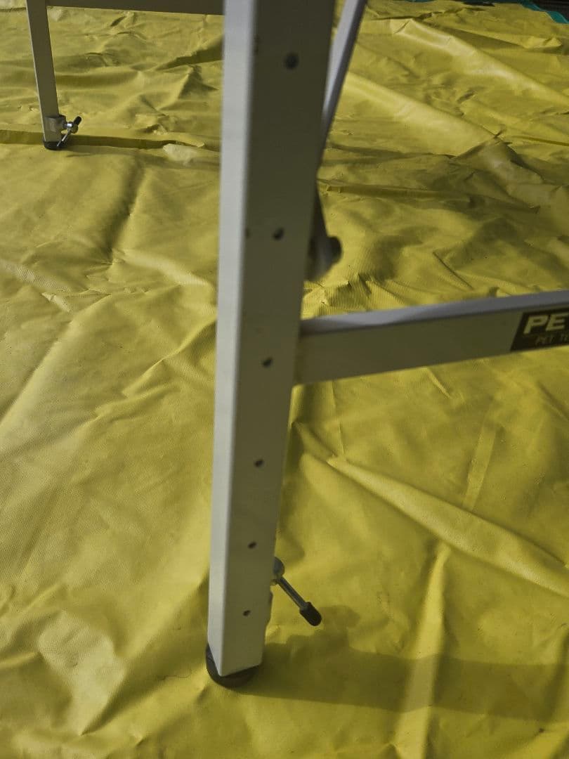 トリミングテーブル。ブランドはPETECHです。.