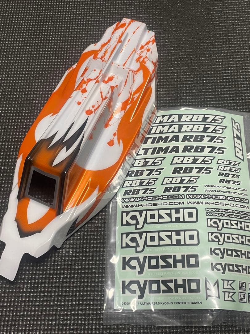 京商RB7.5用塗装済ボディ