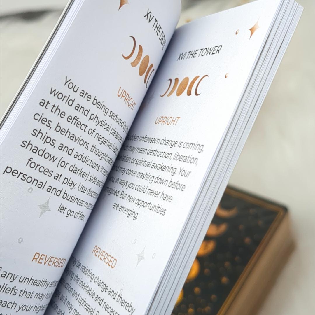 【正規品タロットカード】キラキラ輝くレインボーゴールド箔押し✨ミスティカルデッキ