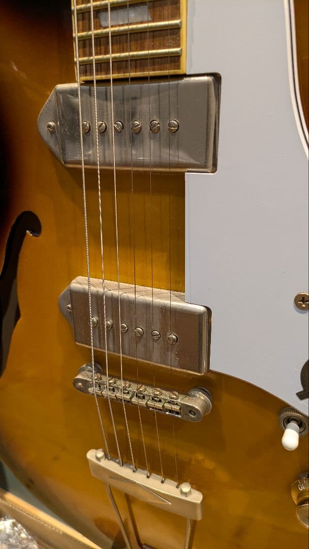 Epiphone Casino VS エピフォン　カジノ　ギター フルアコ