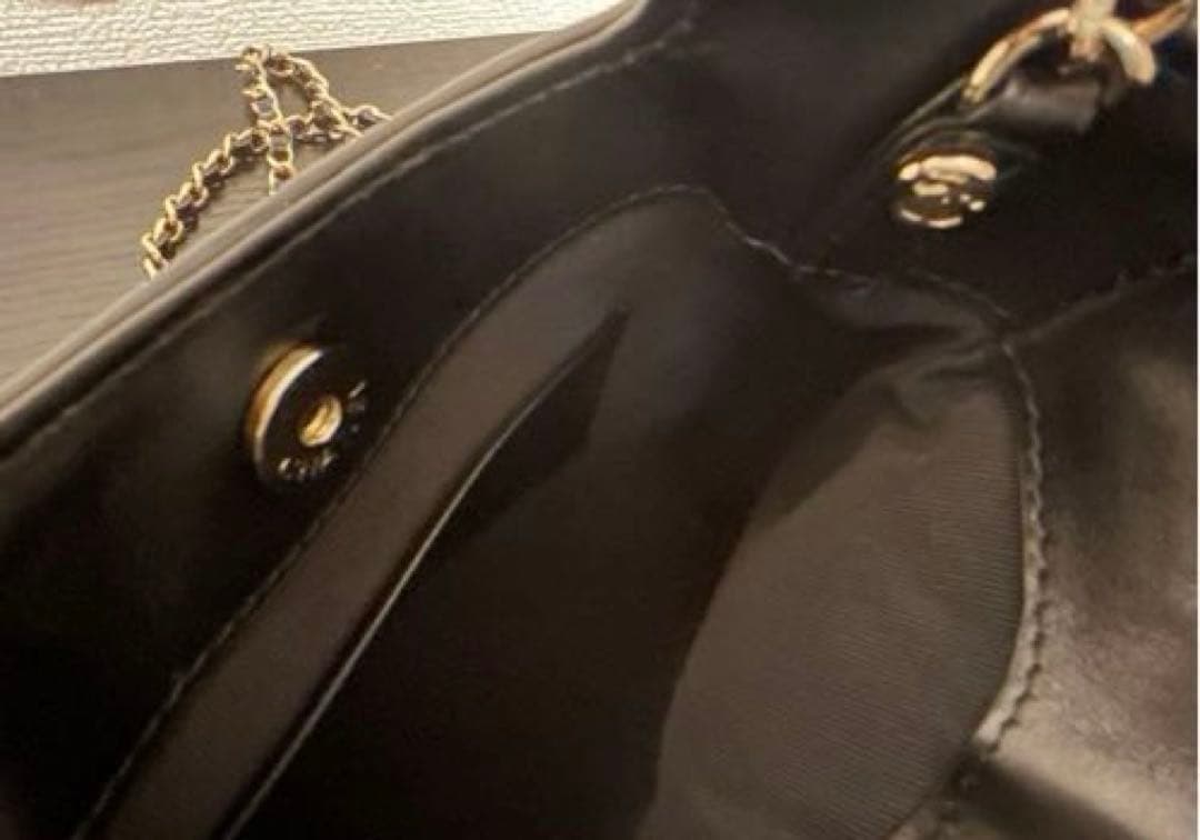 CHANEL ノベルティ チェーンショルダーバッグ 本革 ゴールド金具 31