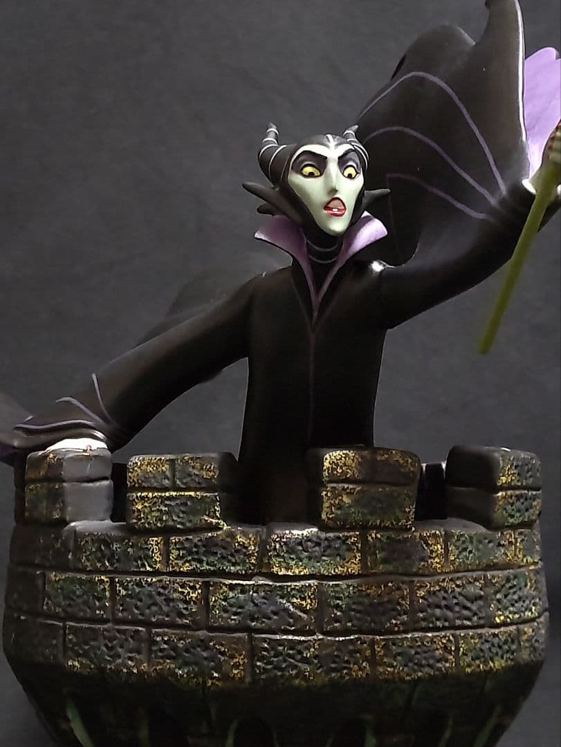 WDCC　マレフィセント　眠れる森の美女　　邪悪な妖精　ディズニー