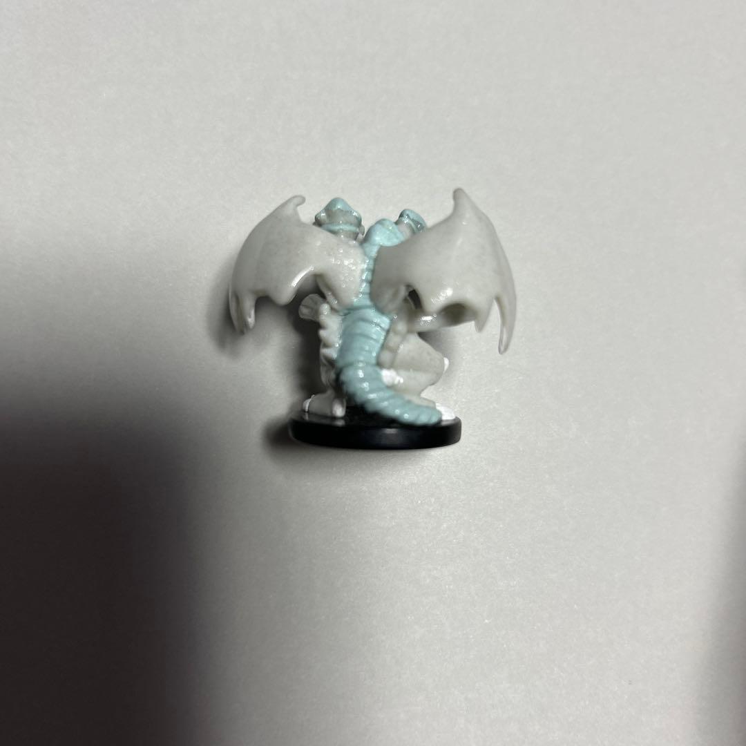 遊戯王　ダンジョンダイスモンスターズ　青眼の究極竜　フィギュア