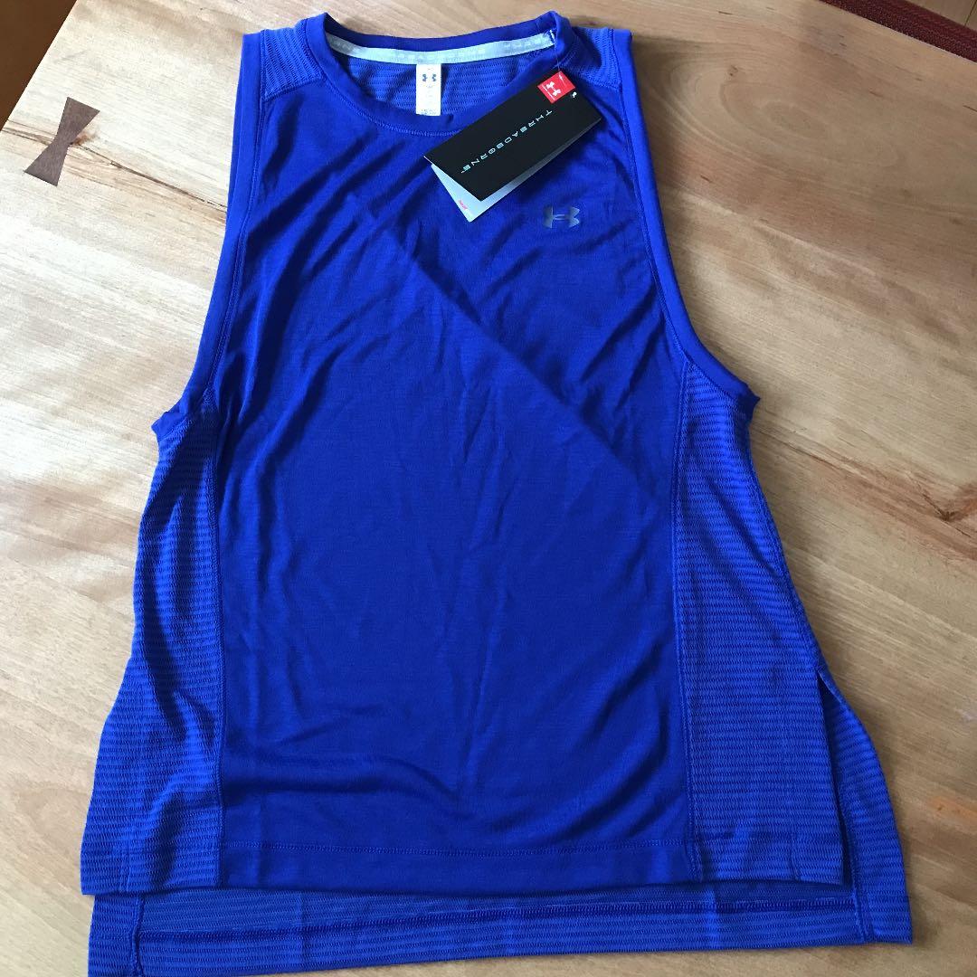 新品未使用アンダーアーマー  レディースSMサイズ　トレーニングウェア4点セット