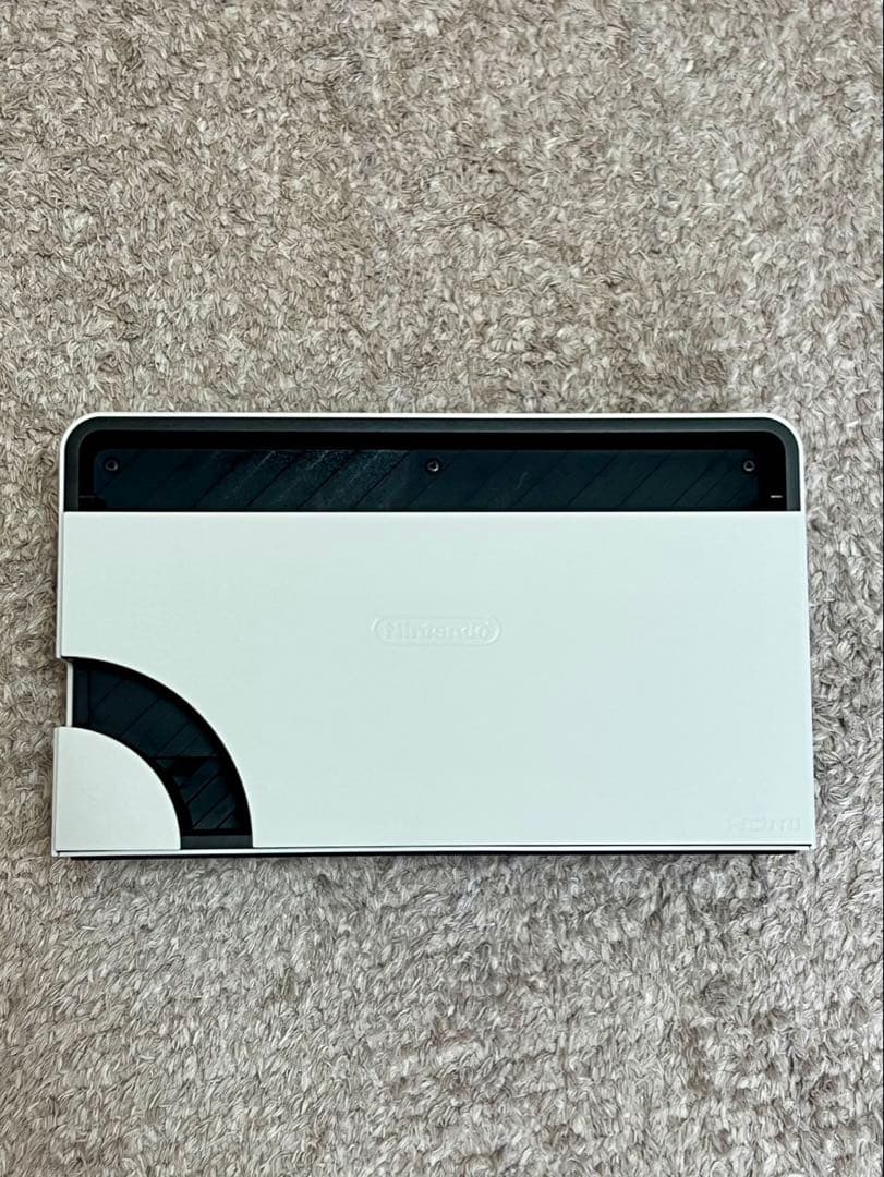 【美品】Nintendo Switch　有機ELモデル　ホワイト