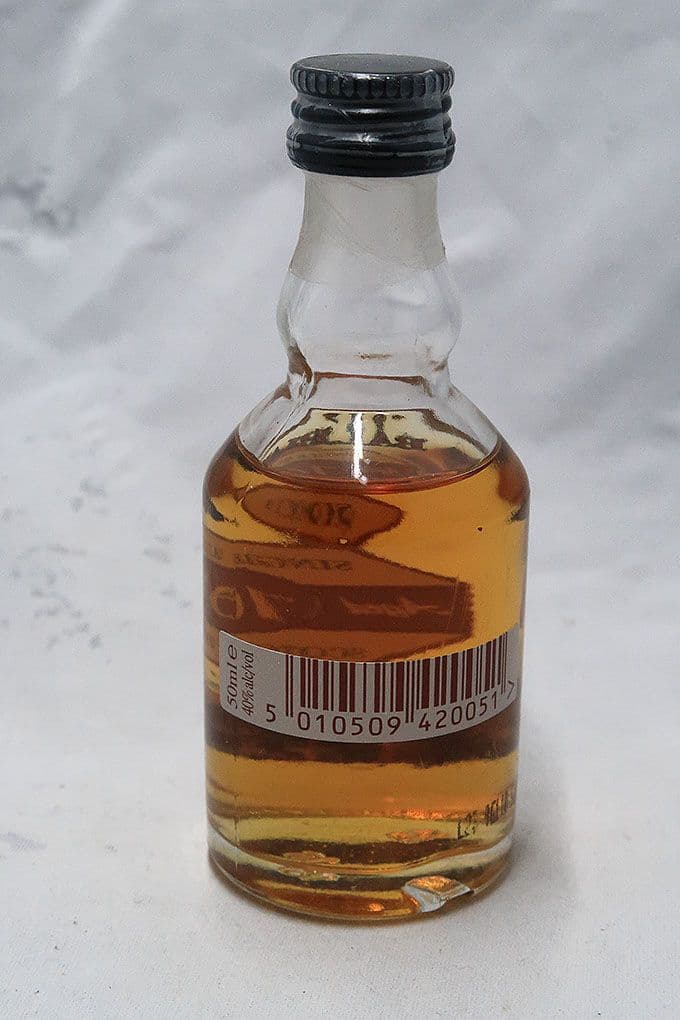 バルブレア（BALBLAIR）１６年 シングルモルトウィスキー ミニチュアボトル