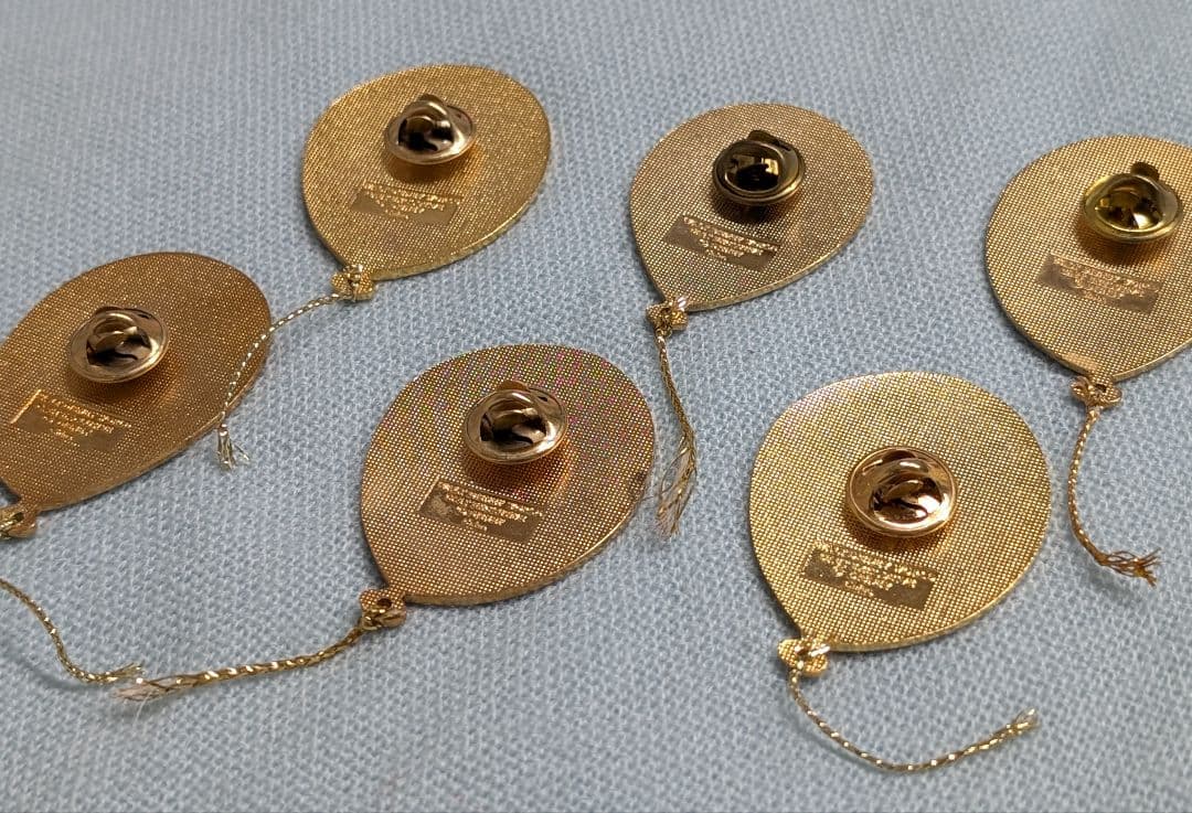 WDWキャスト限定バルーンピンバッチ