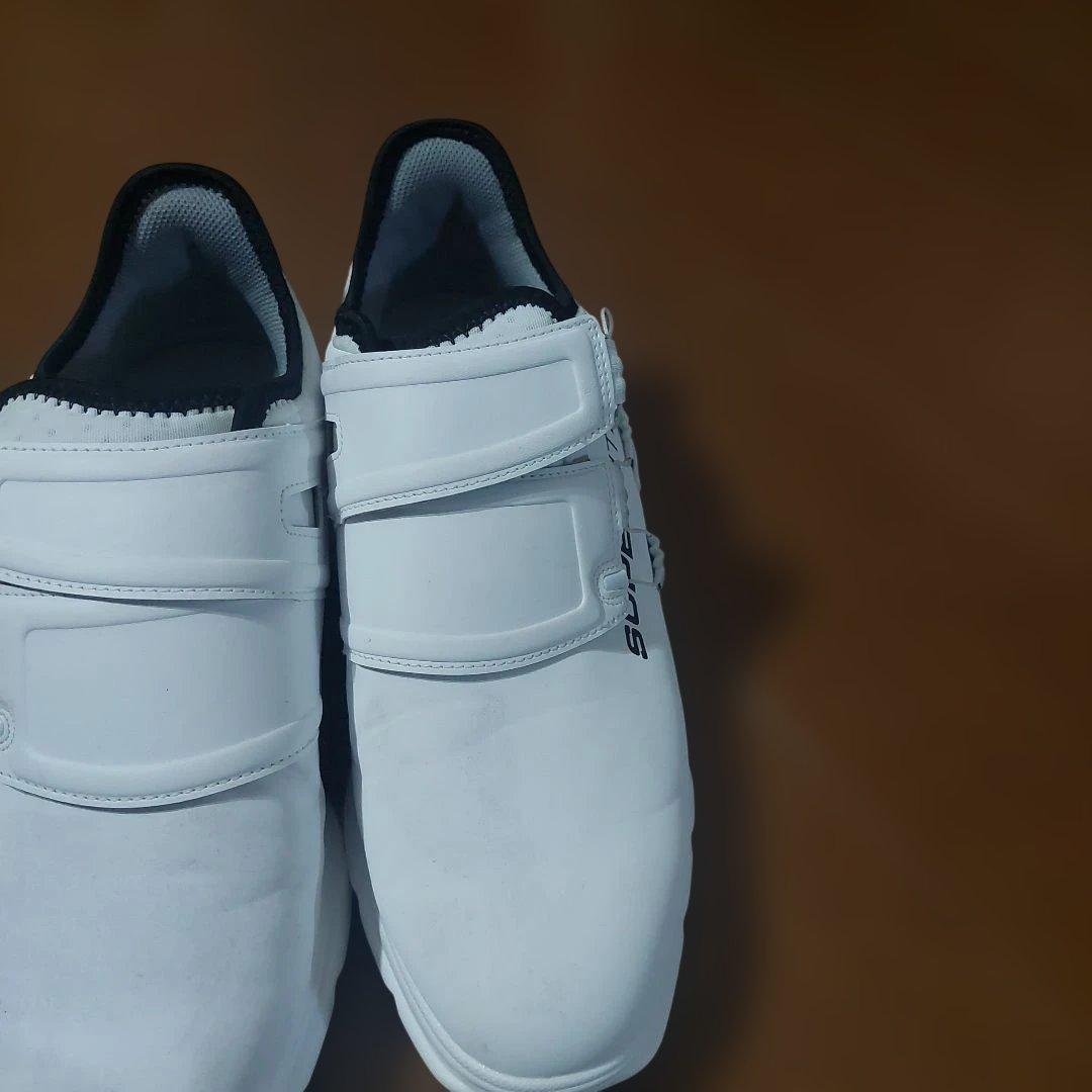 フットジョイ スーパーライト XP ボア スパイクレス 2023年モデル