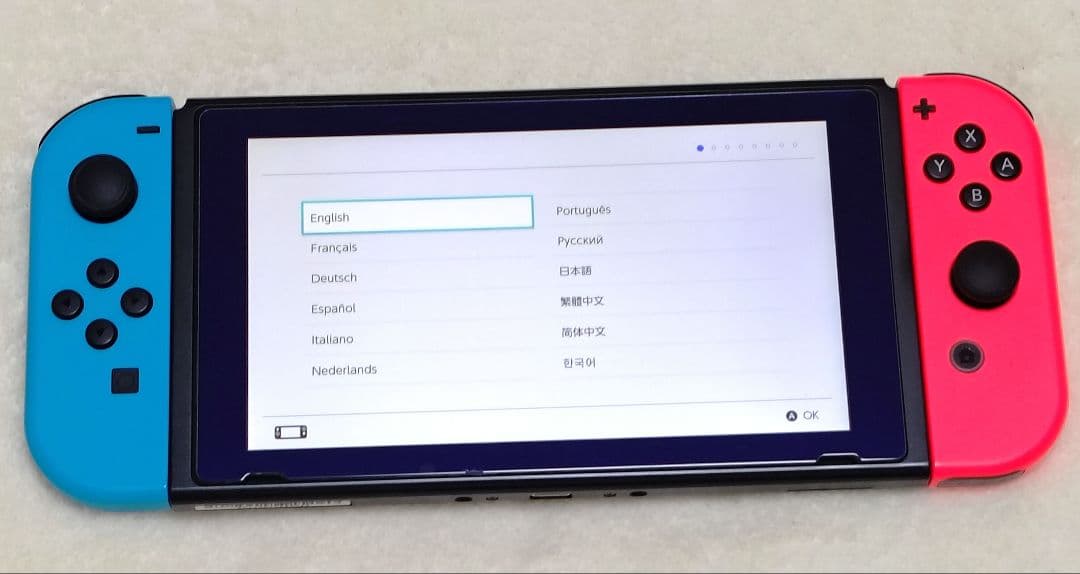 Nintendo Switch 本体【片方のコントローラーに不具合有り】