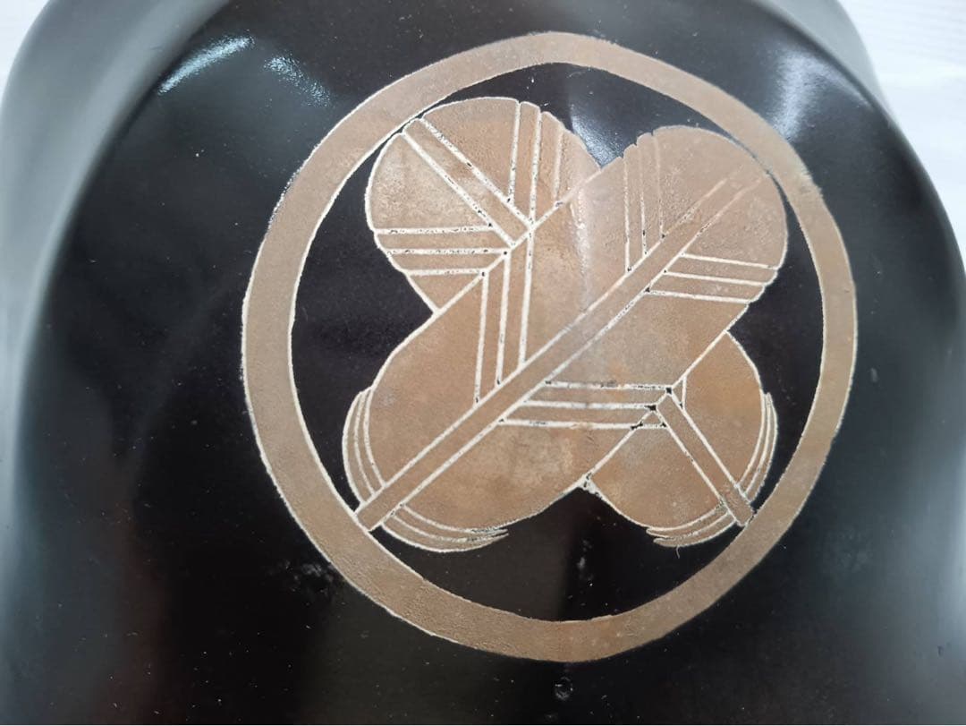 骨董　家紋入　陣笠　武士防具　漆塗　アンティーク　インテリア　置物