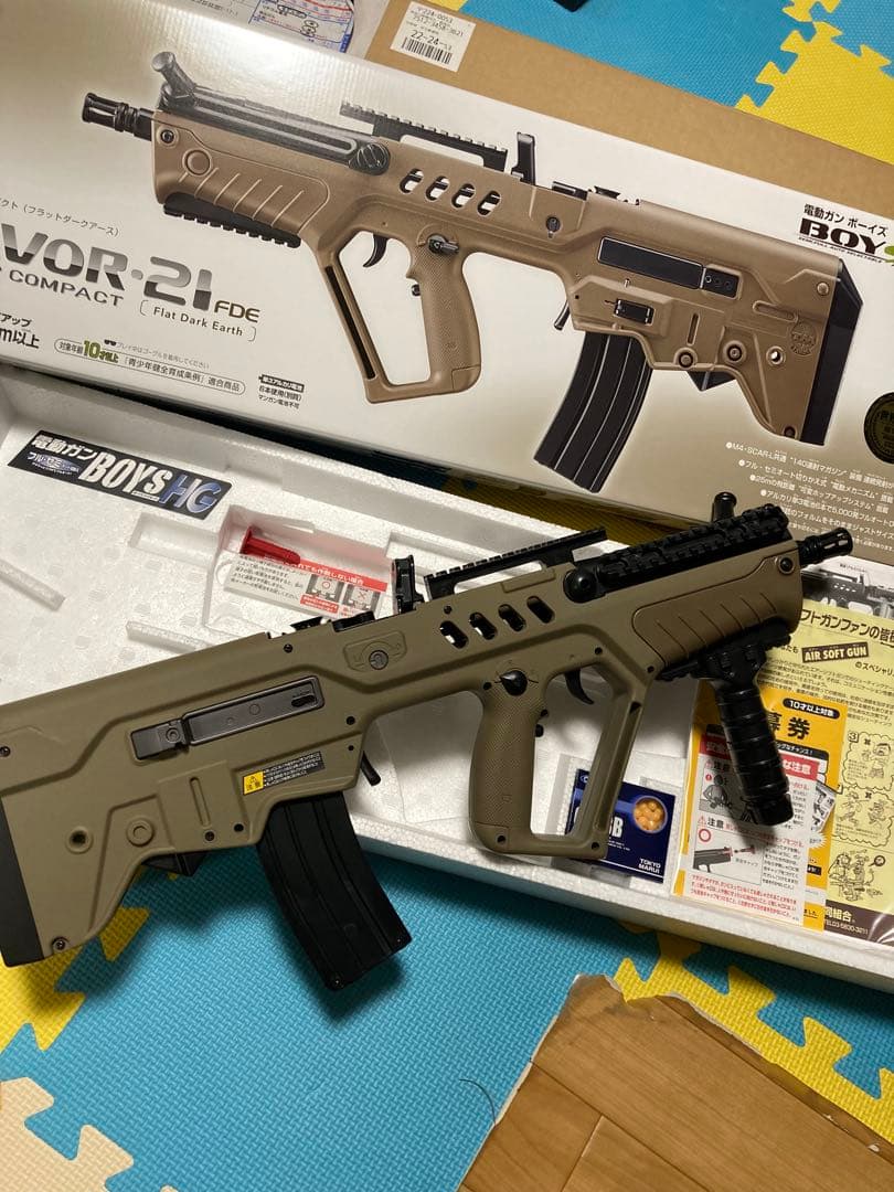 新古品)東京マルイ)おまけつき)TAVOR 21 タボール21電動ガン