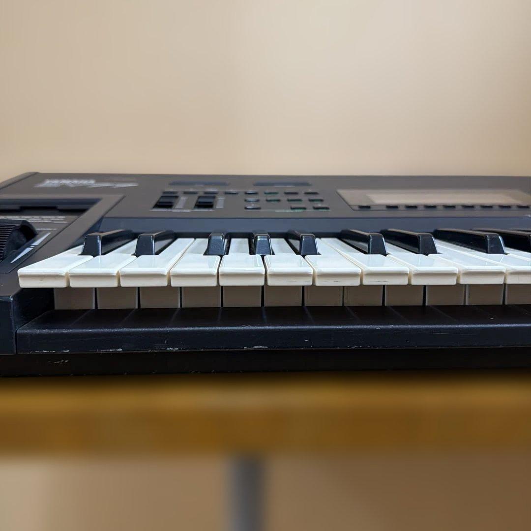 YAMAHA SY77 シンセサイザー