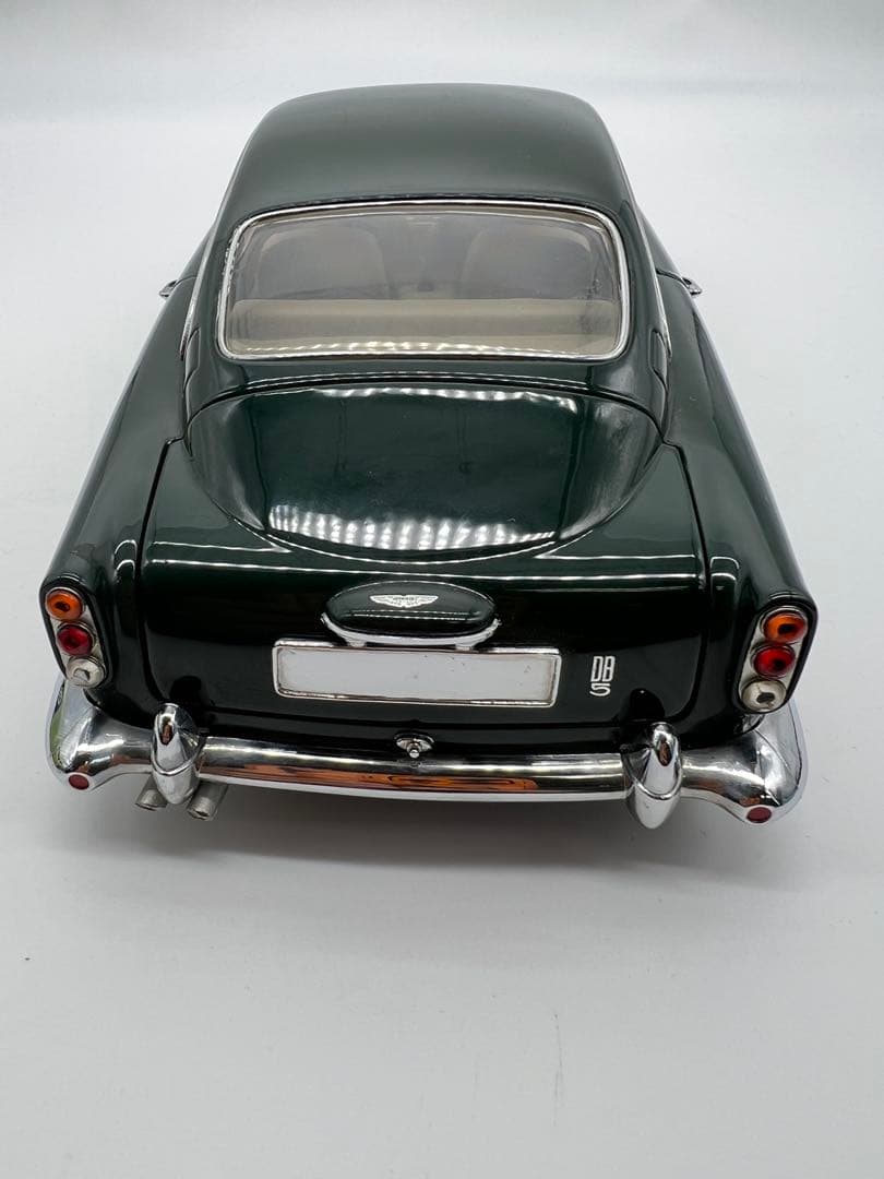 No486ジャンクミニカー1/18箱なしAston Martin DB5