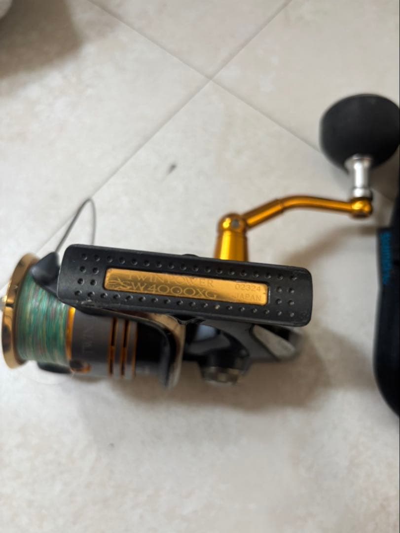 ツインパワー SW4000XG スピニングリール