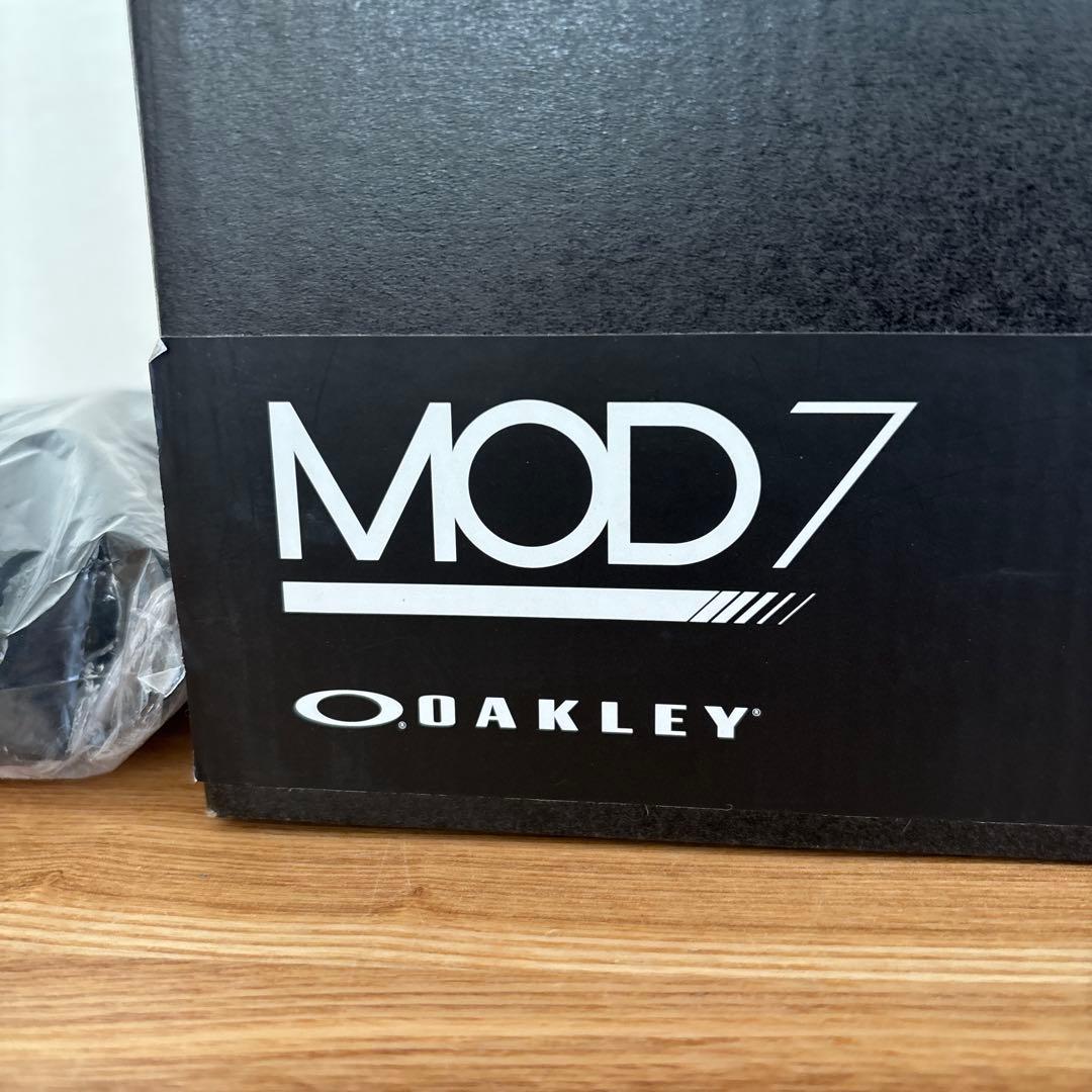 OAKLEY　MOD7　オークリー　スノーボード ヘルメット　スキー