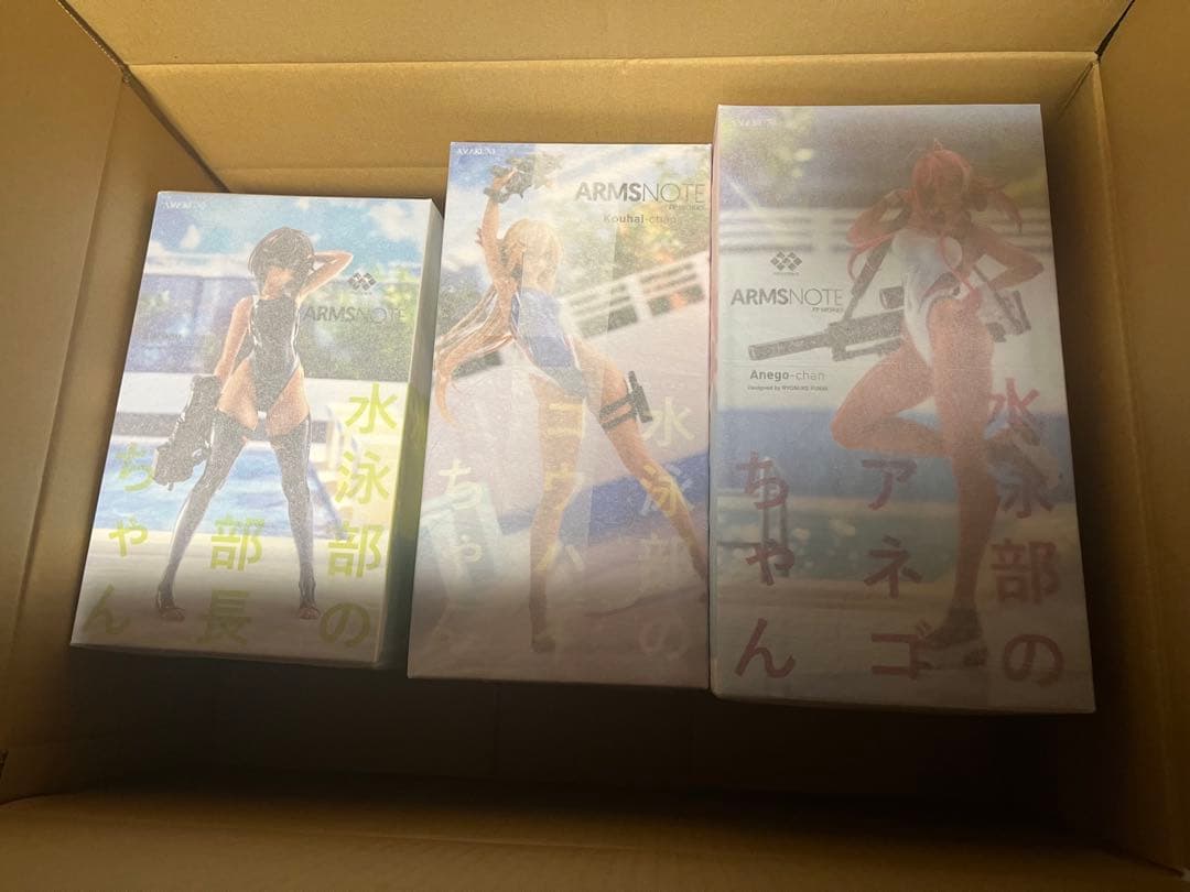 水泳部のアネゴちゃん　水泳部の部長ちゃん水泳部のコウハイちゃん　フィギュア