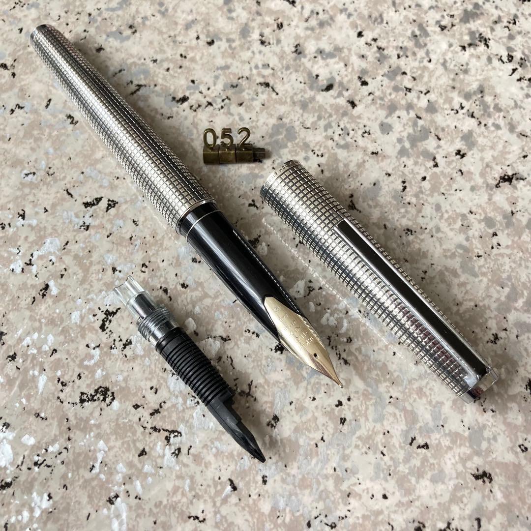 #052 オーバーホール済み 万年筆 パイロット CUSTOM 18k WG