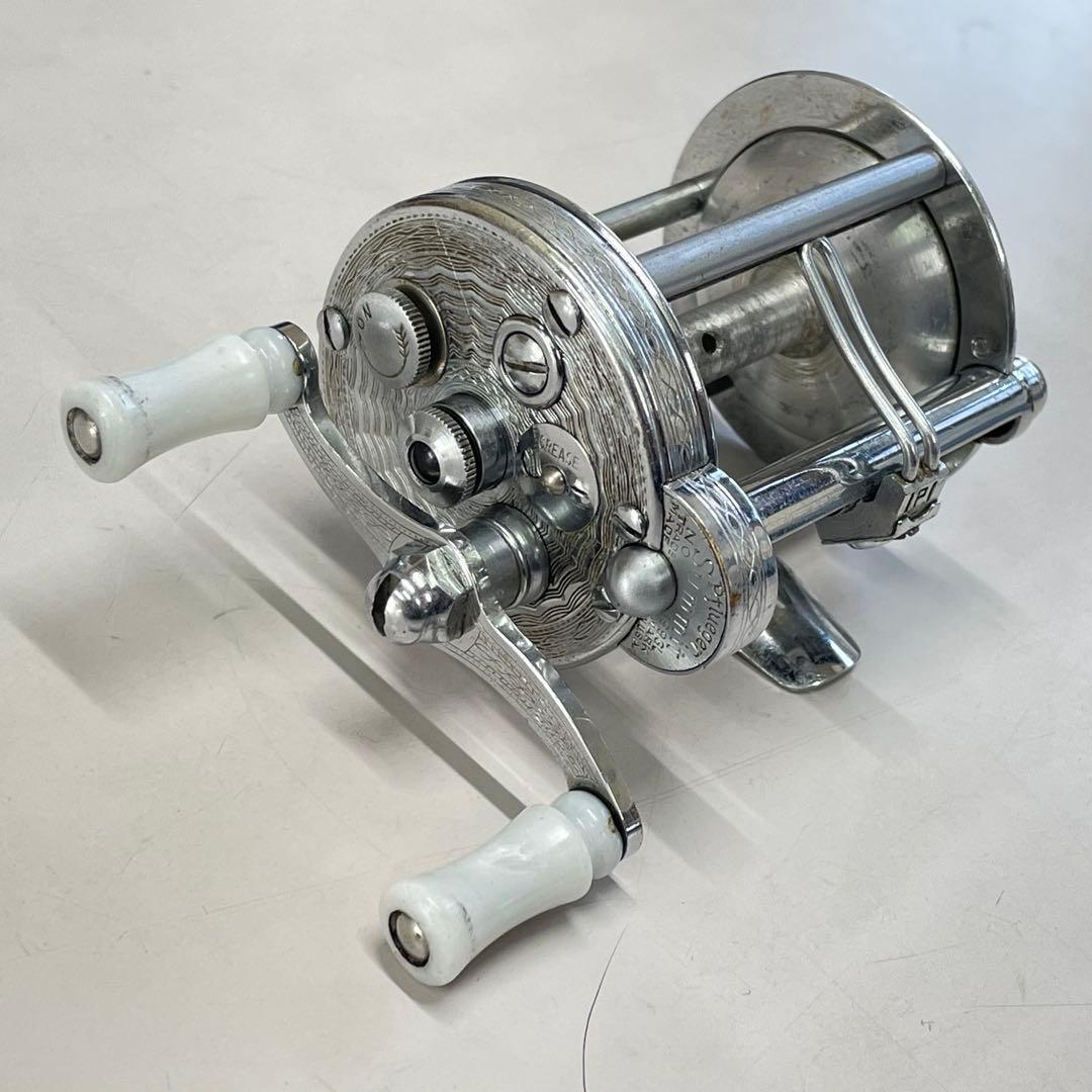 PFLUEGER SUMMIT 1993L 彫刻系ダイレクトリール