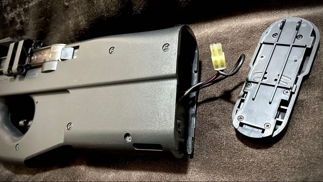 東京マルイ P90 TR カスタム レイルハンドガード アームドマグクリップ 等