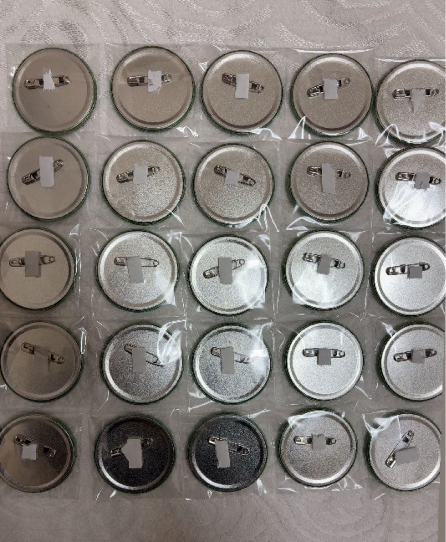 岸辺露伴　缶バッジ25個セット