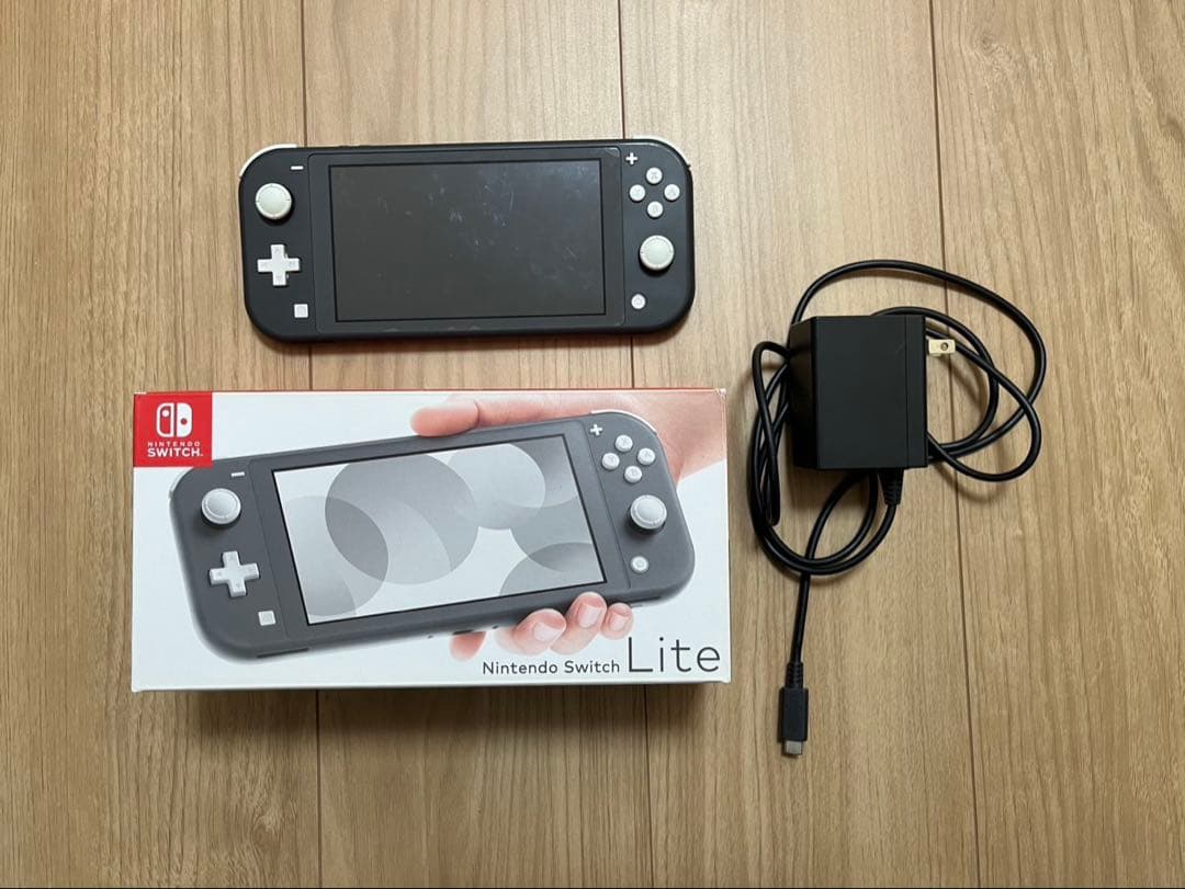 NintendoSwitchLite 本体セット ワイヤレスコントローラー2個付
