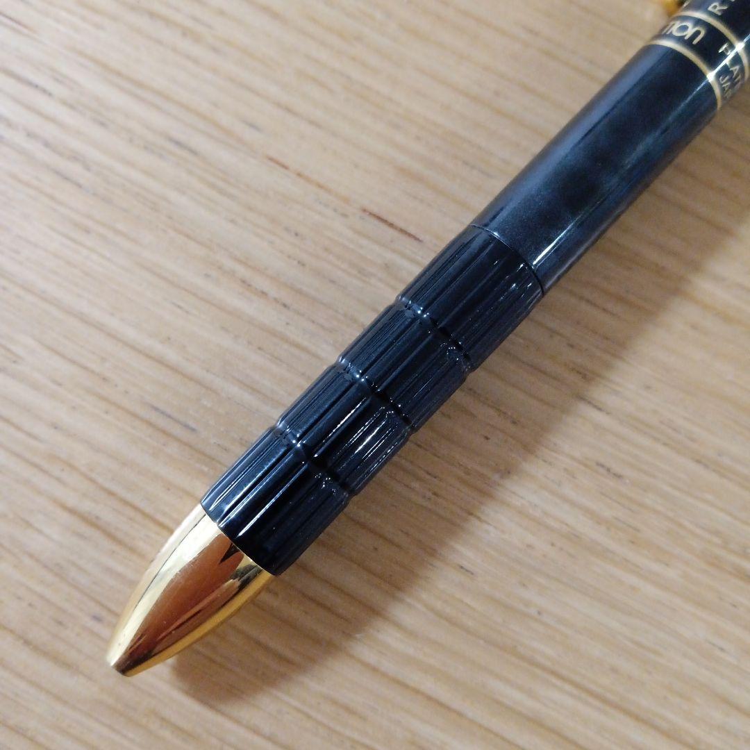 プラチナ万年筆　ダブル4アクション　多機能ペン　マーブルブラック　ボールシャープ