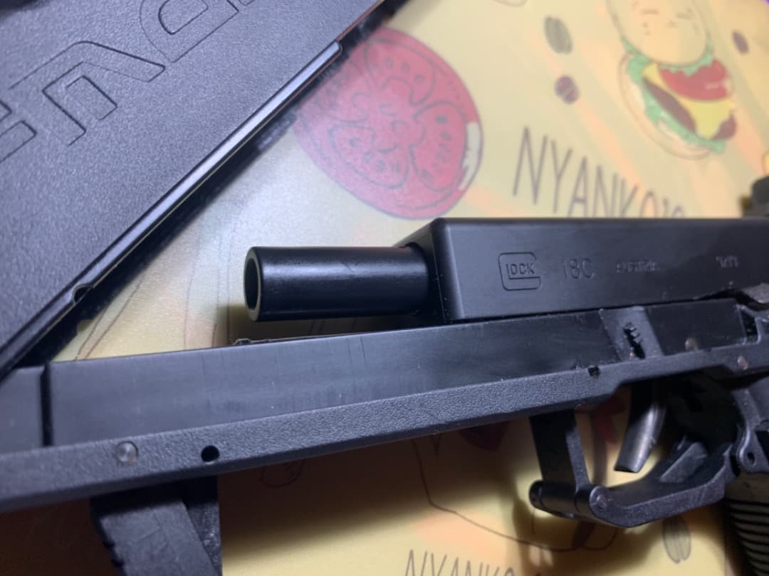 AEGIS CUSTOM FMG-9東京マルイG18C 組み込み済み