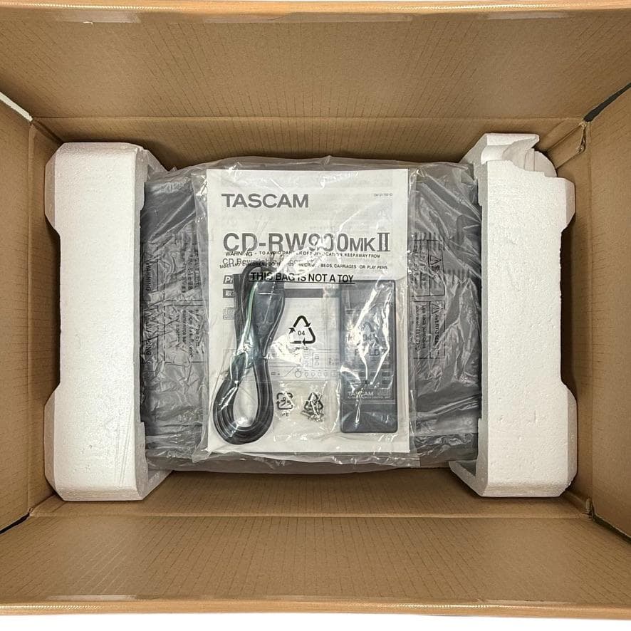 美品・CD再生履歴0時間 TASCAM CDレコーダー CD-RW900MK2
