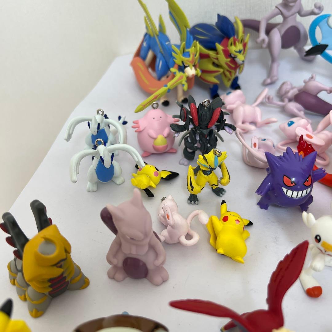 ポケモンフィギュアモンコレキーホルダー指人 形ソフビまとめ売り