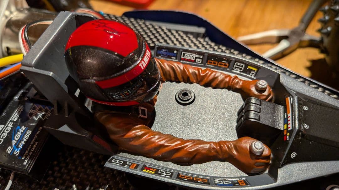 まき様納車待ちウレタン塗装仕上タミヤアバンテ希少廃盤TRE01 ファインスペック