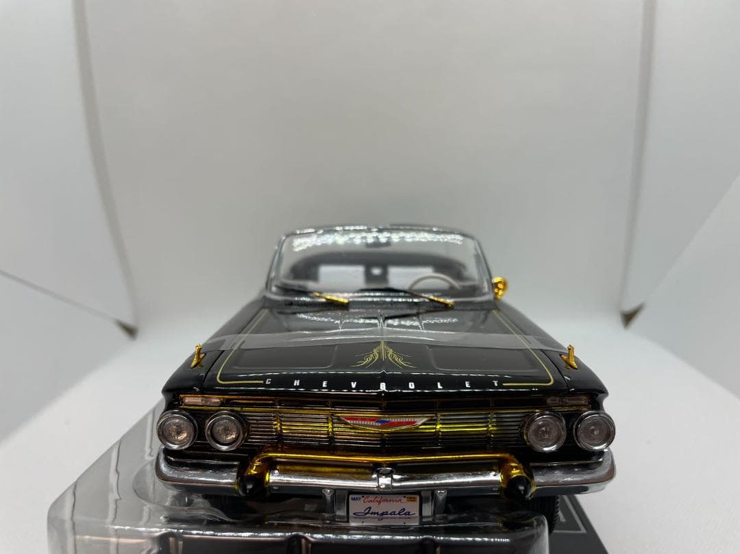 105-012 サンスター 1/18 シボレー インパラ Lowrider