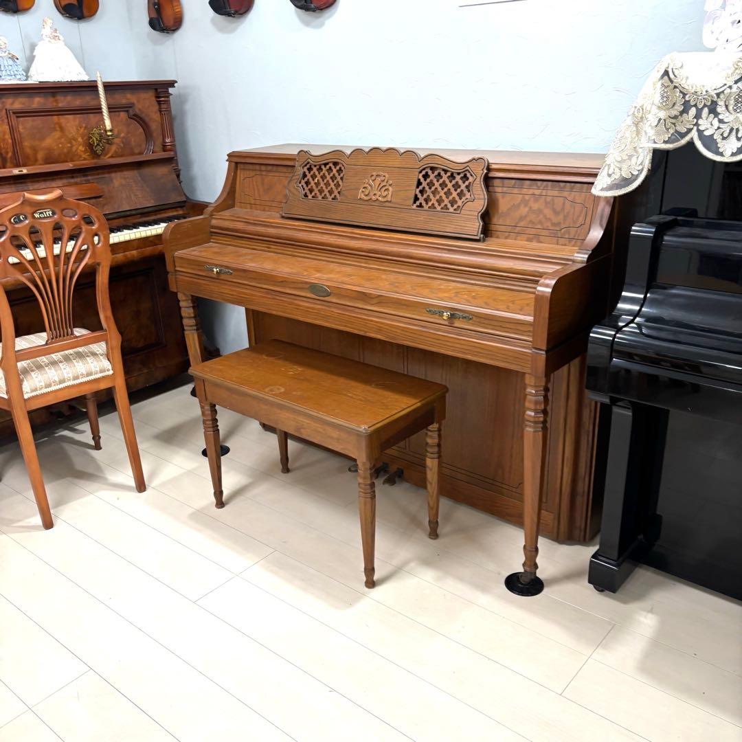 アメリカ製　アップライトピアノ　ワーリッツアー