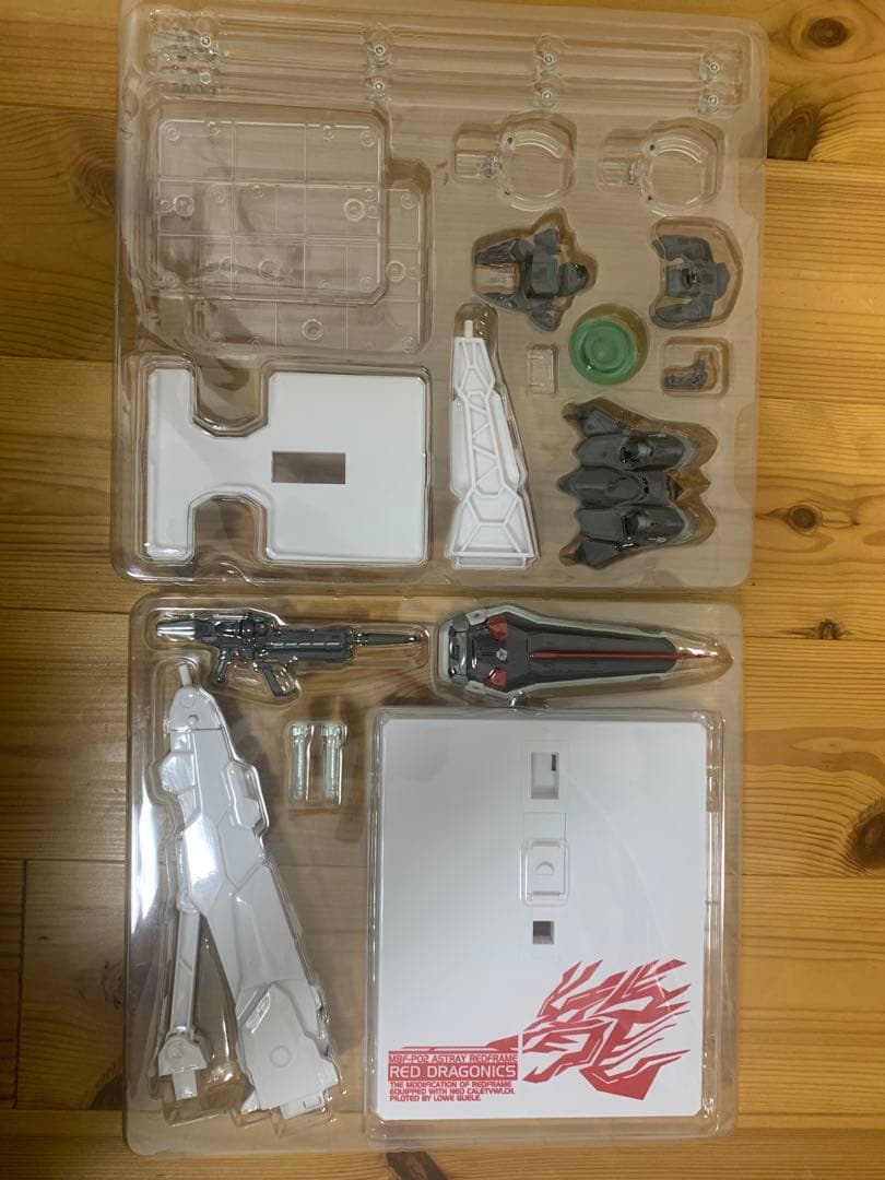 メタルビルド ガンダムアストレイ レッドドラゴニクス