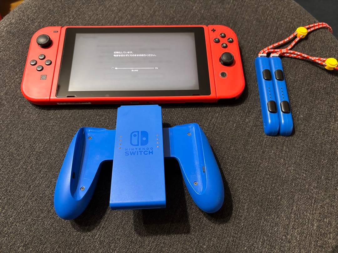 switch 本体 マリオレッド　コントローラー2個セット