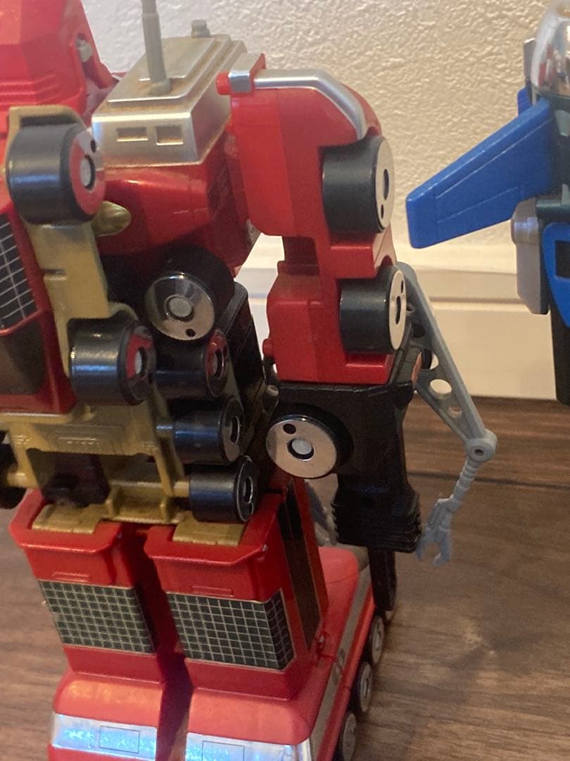 ギンガマン　ギガライノス　ギガフェニックス　ロボット　フィギュア