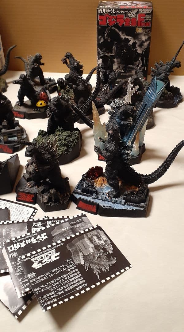 酒井ゆうじプロデュース ゴジラ全集 全作品コンプリート&HGシリーズまとめ売り